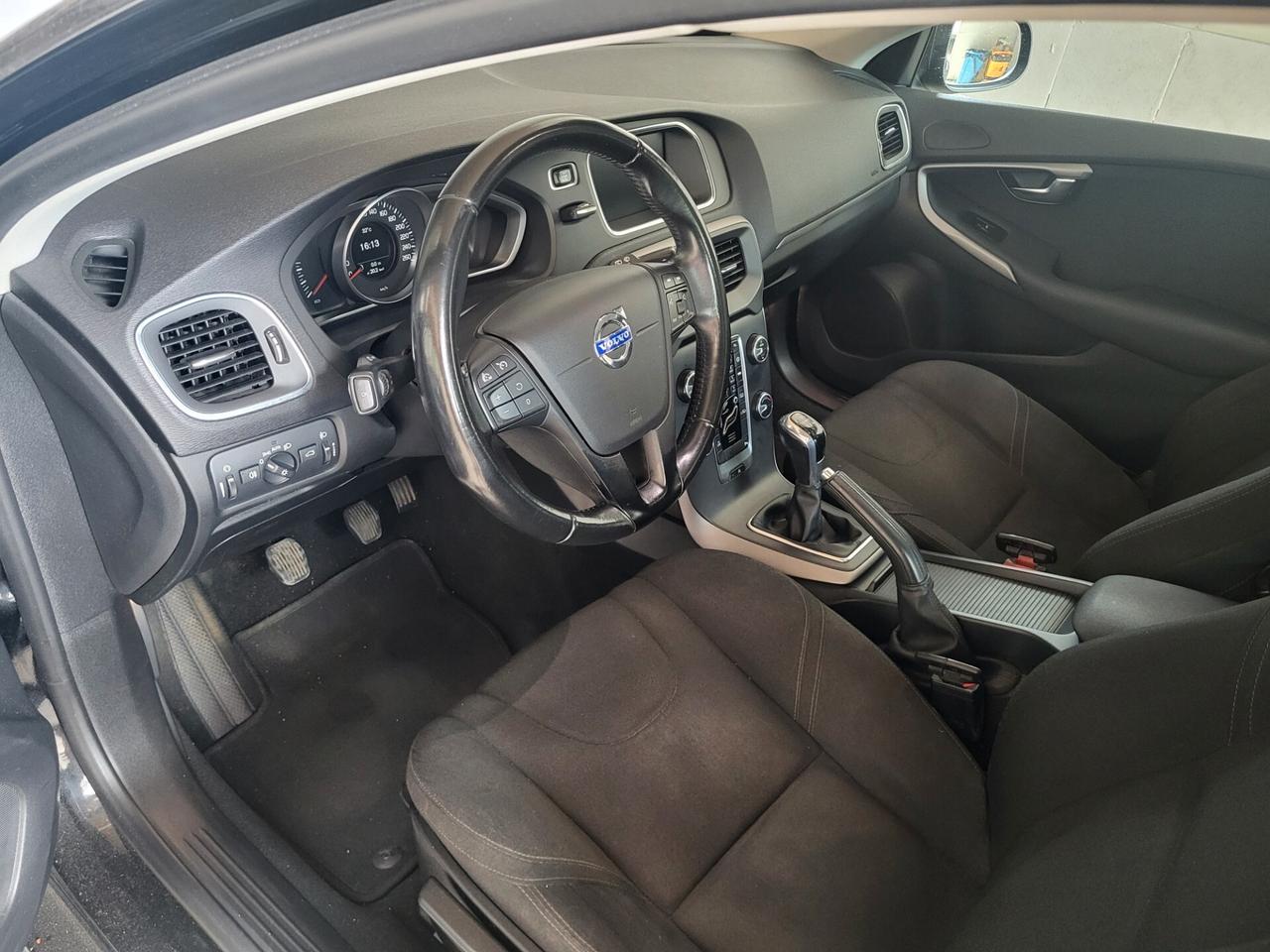 Volvo V40 D3 Momentum