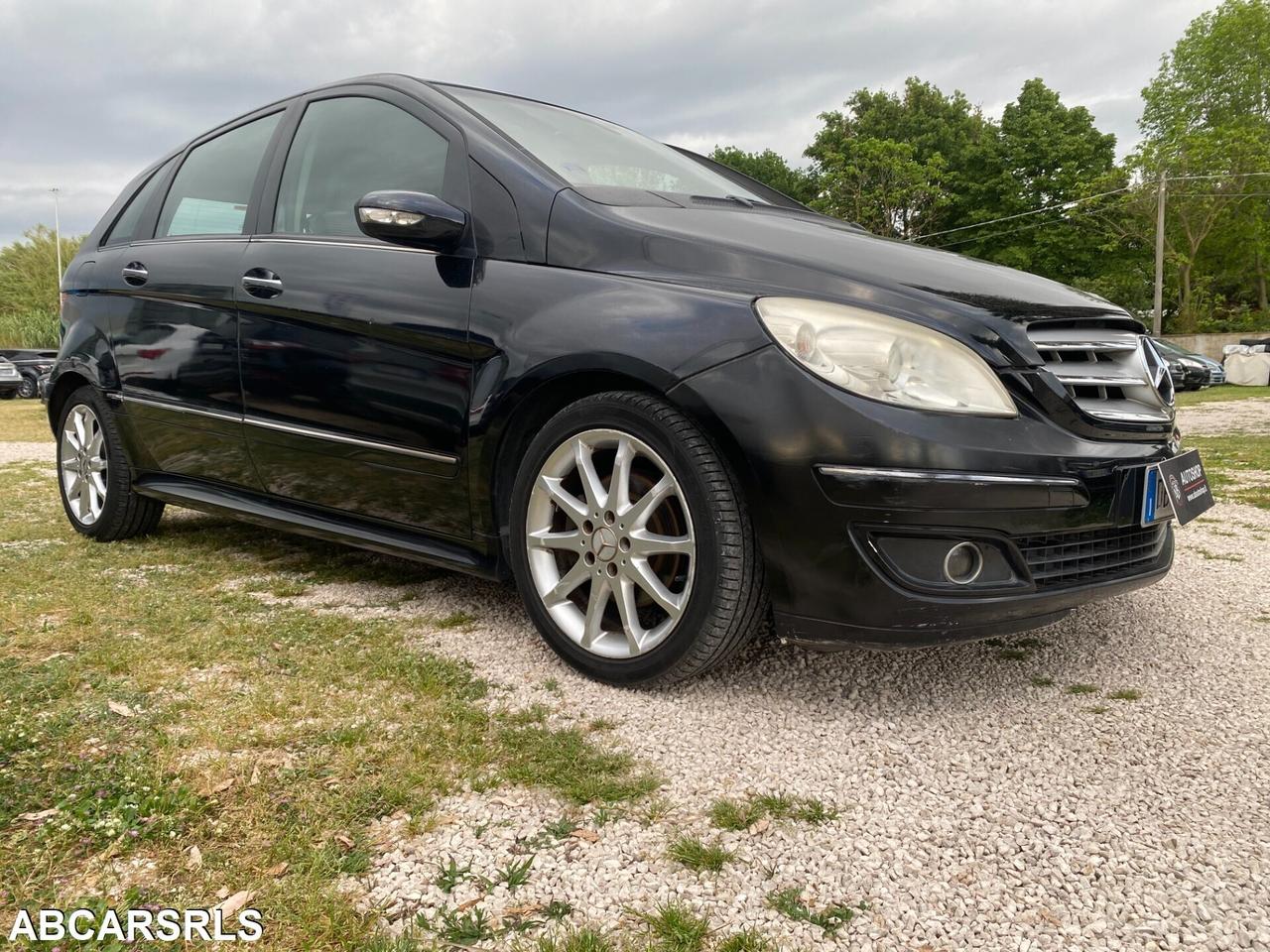 MERCEDES - Classe B - 180 CDI Premium - NEOPATENTA