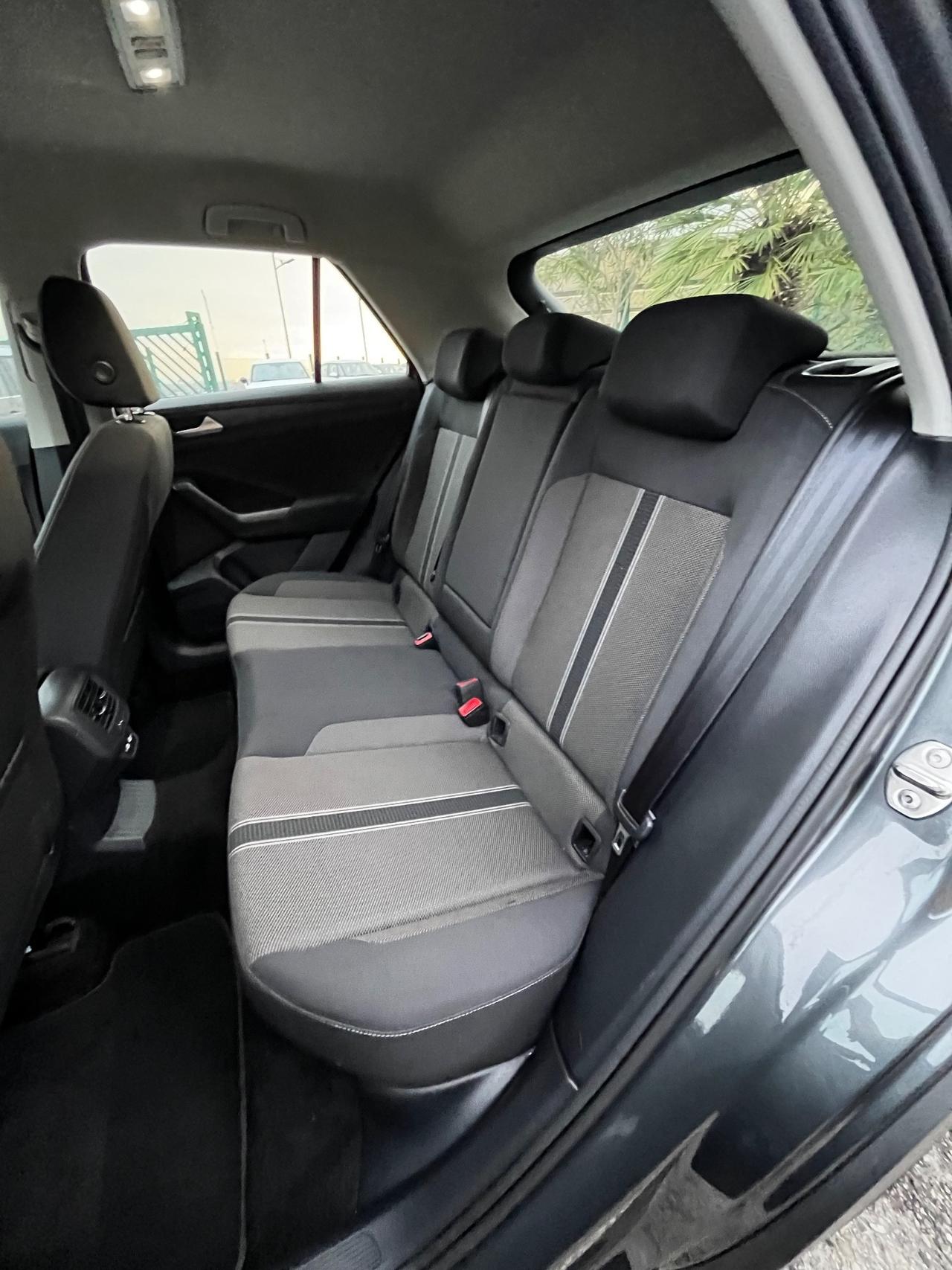 Volkswagen T-Roc 1.0 TSI Business BlueMotion Technology