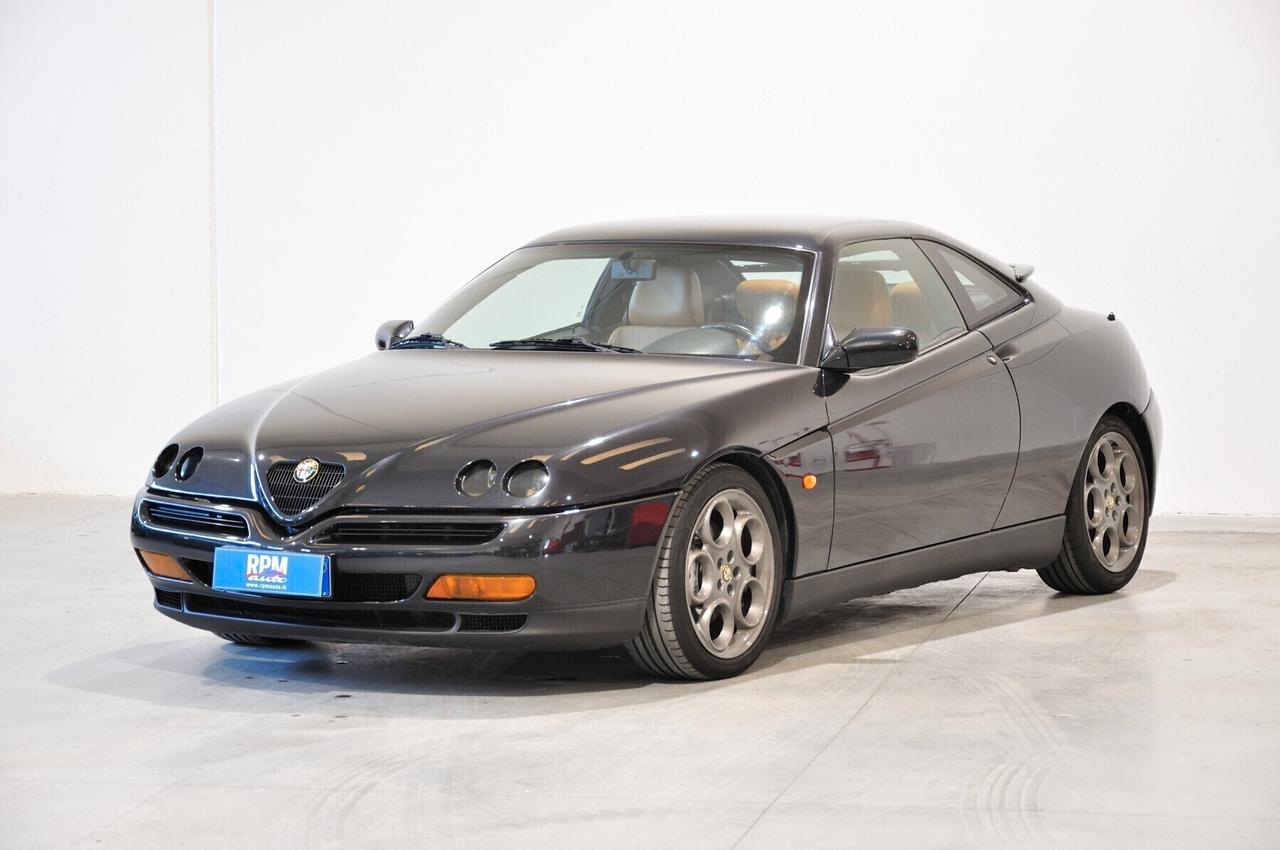 Alfa Romeo GTV 2.0i V6 turbo cat coupé CRS