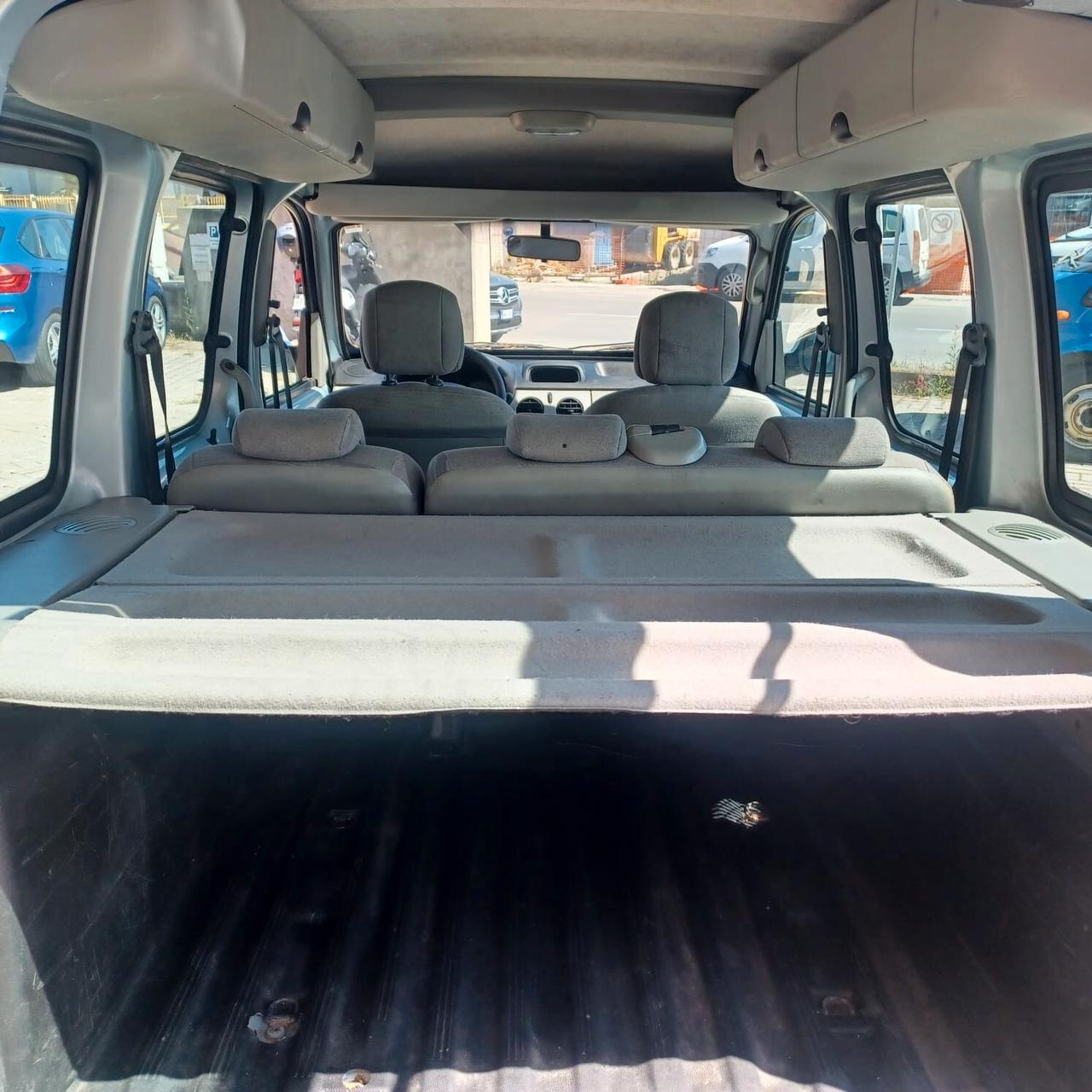 IDEALE PER LAVORO E FAMIGLIA BERLINGO 1.2