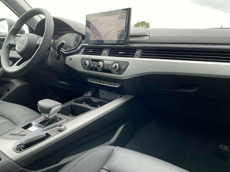 Audi A4 Avant 35 TFSI S tronic S line Pelle Matrix Led