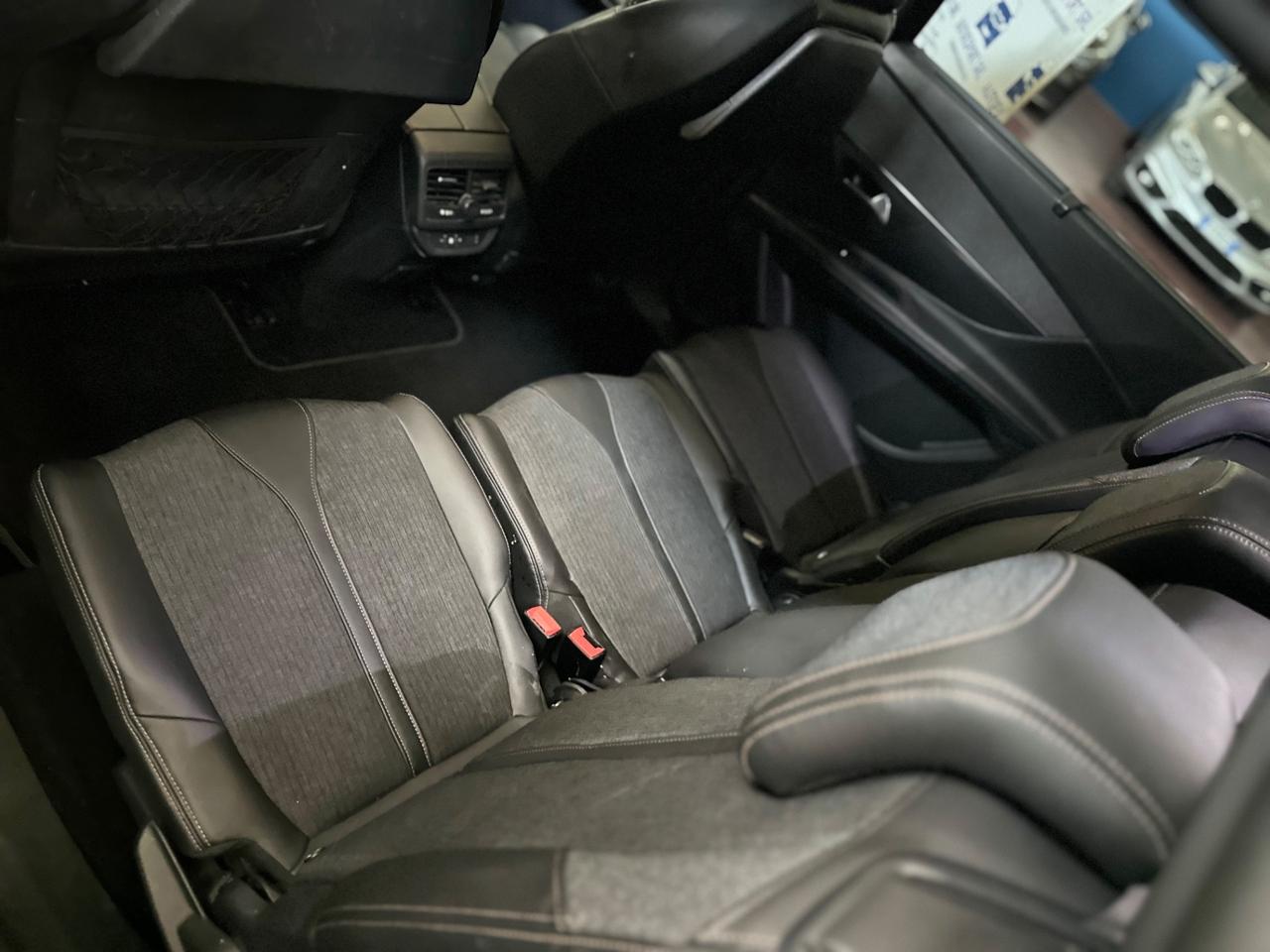 Splendida Peugeot 5008 BlueHDi 130 GT Line/2018