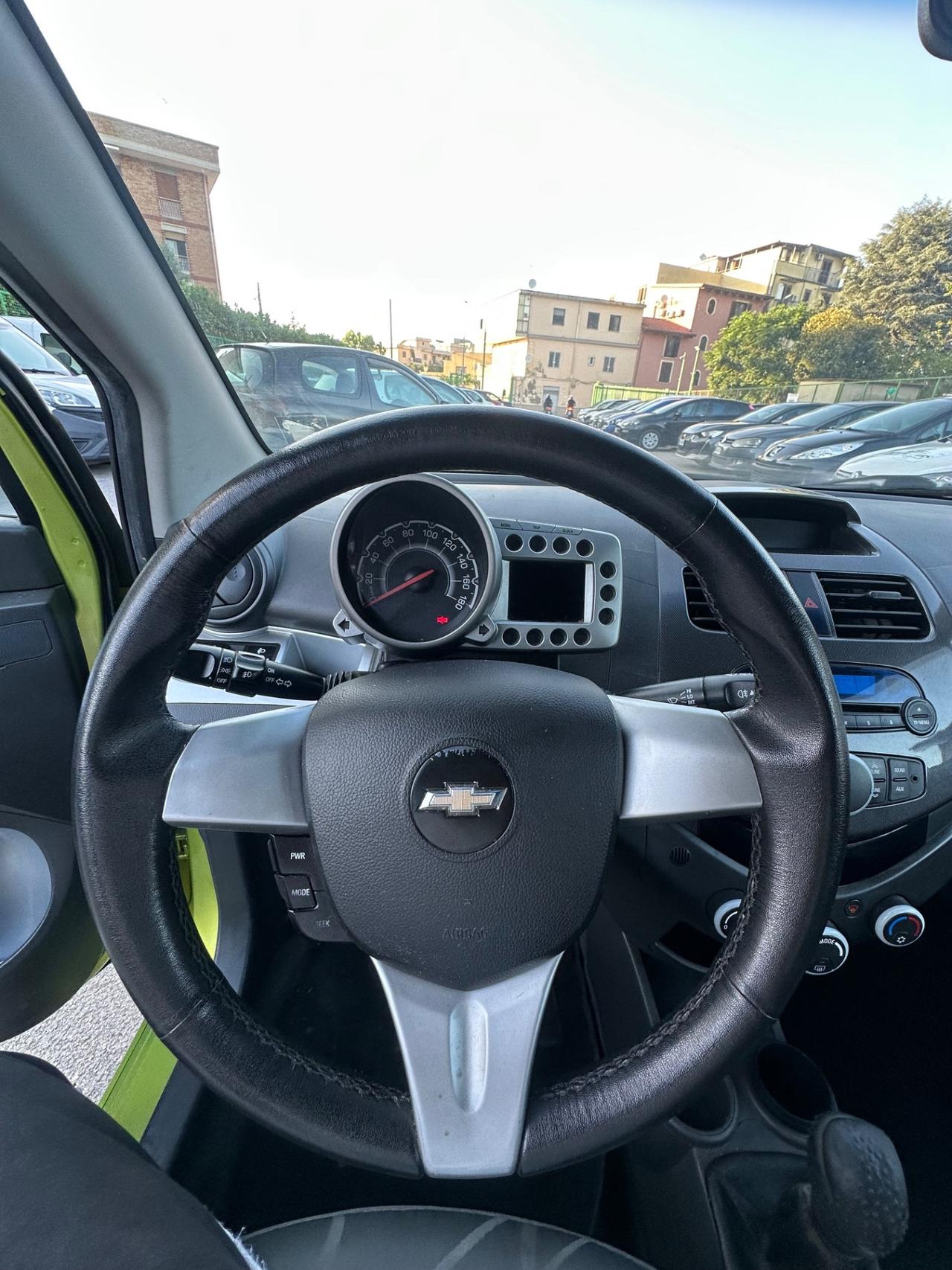 Chevrolet Spark 1.2 LT