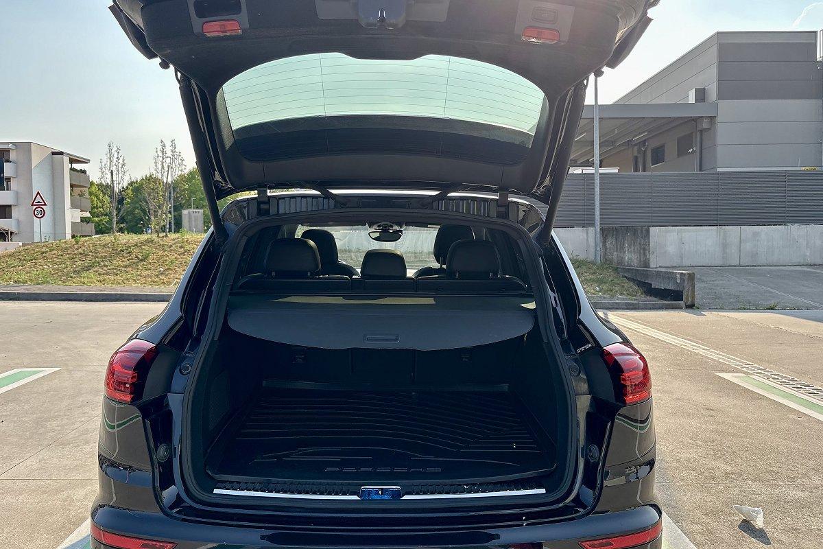PORSCHE Cayenne 3.0 Diesel Platinum Edition