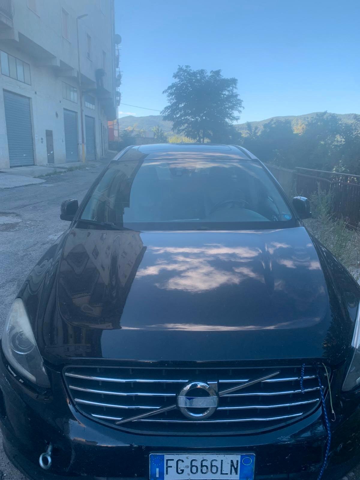 Volvo XC 60 XC60 D5 AWD Geartronic Momentum