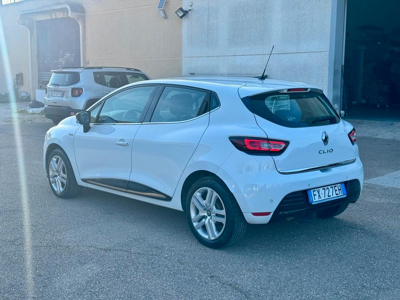 Renault Clio dCi 8V 75 CV 5 porte Moschino Life