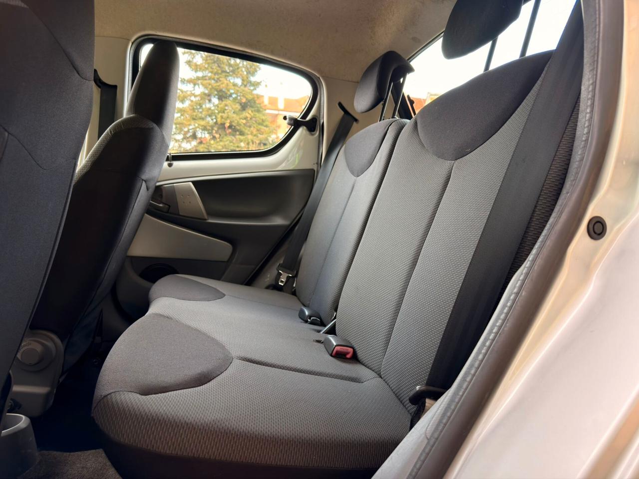 Toyota Aygo 1.0 12V VVT-i 5 porte Sol