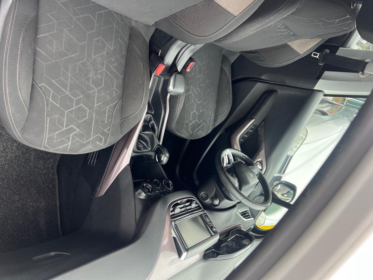 Peugeot 2008 1.4 HDi 68CV Active