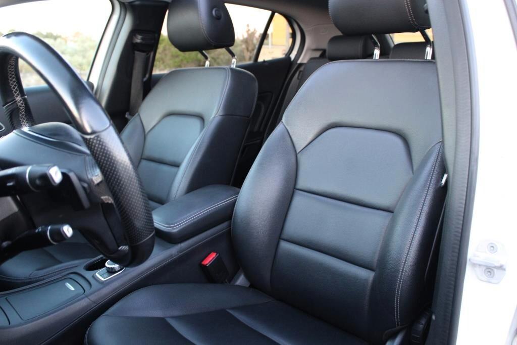 MERCEDES GLA 200 CDI *Tetto *Pelle *Camera