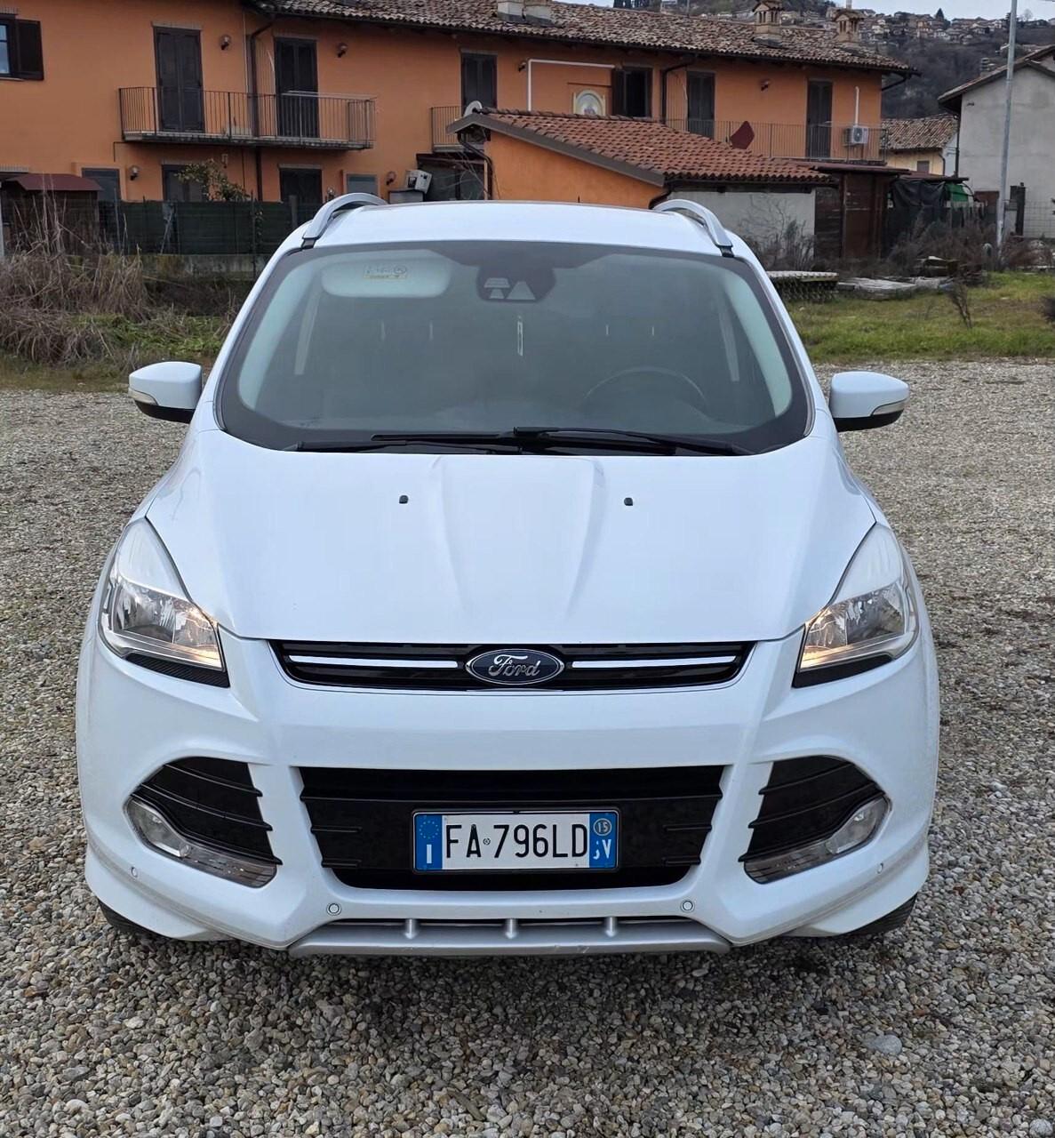 Ford Kuga 2.0 TDCI 180 CV S&S 4WD Powershift Titanium X