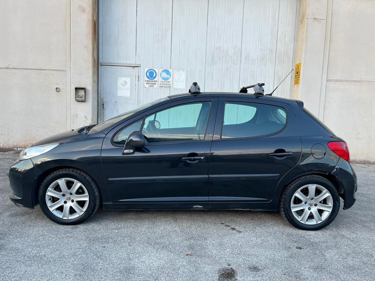 Peugeot 207 1.6 HDi 90CV 5p. XS