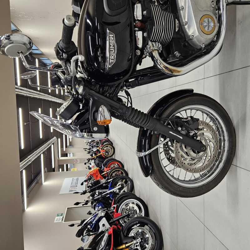 Triumph Bonneville T120 - 2016