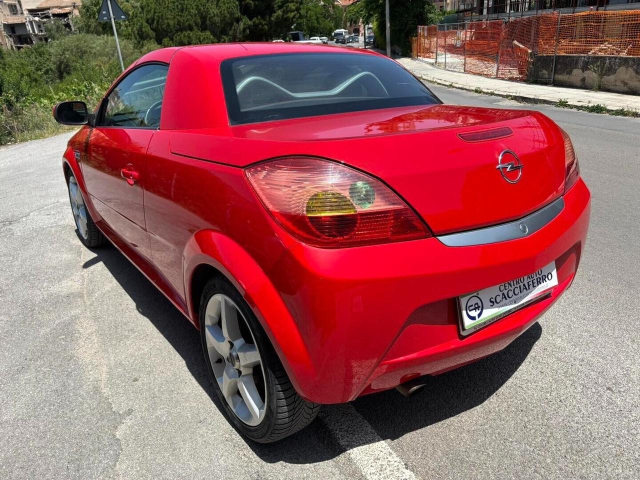 Opel Tigra TwinTop 1.4 16V Sport