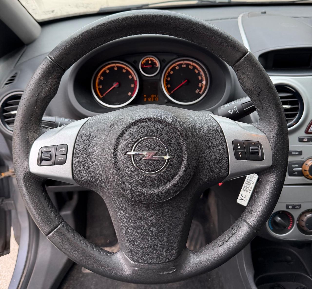 Opel Corsa 1.2 3 porte - Neopatentati - Revisionata