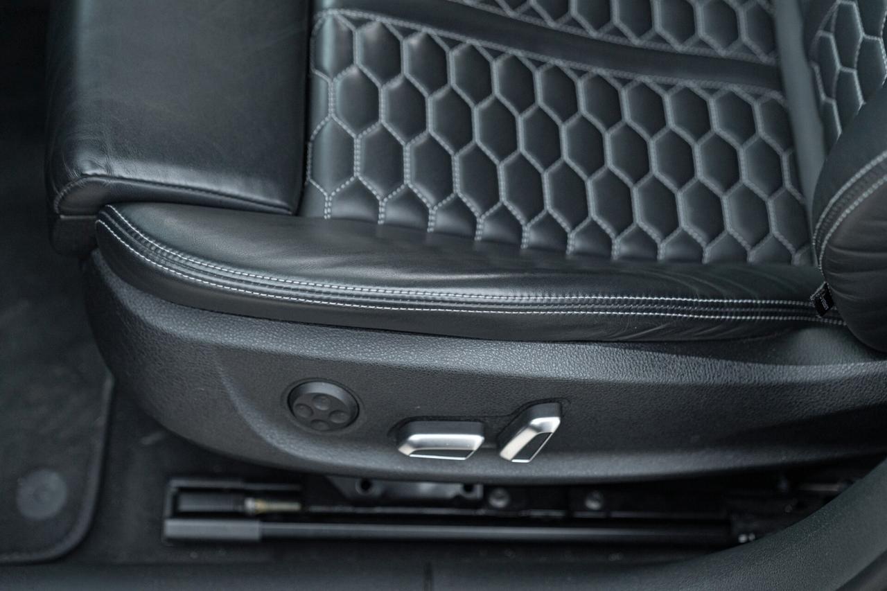 Audi RS6 AVANT - RDS01805