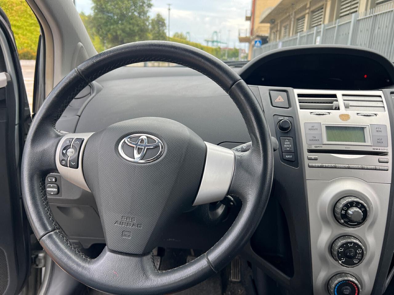 Toyota Yaris 1.3 5 porte km 60.000 - 2007 unico proprietario