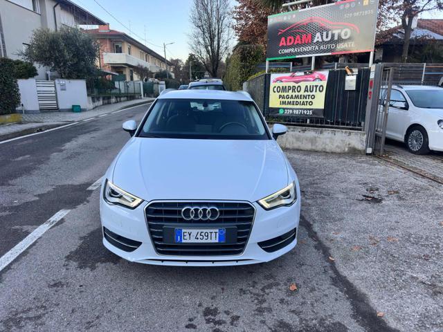 AUDI A3 SPB 1.6 TDI Young