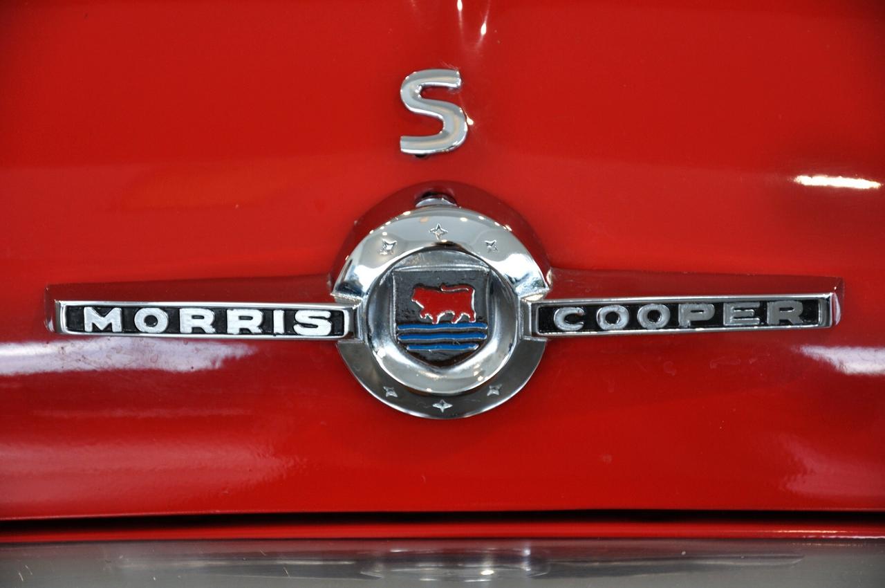 Innocenti Mini replica Morris Cooper S 1275