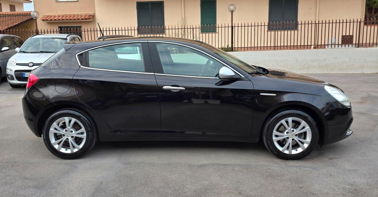 Alfa Romeo Giulietta 1.6 JTDm-2 105 CV Distinctive