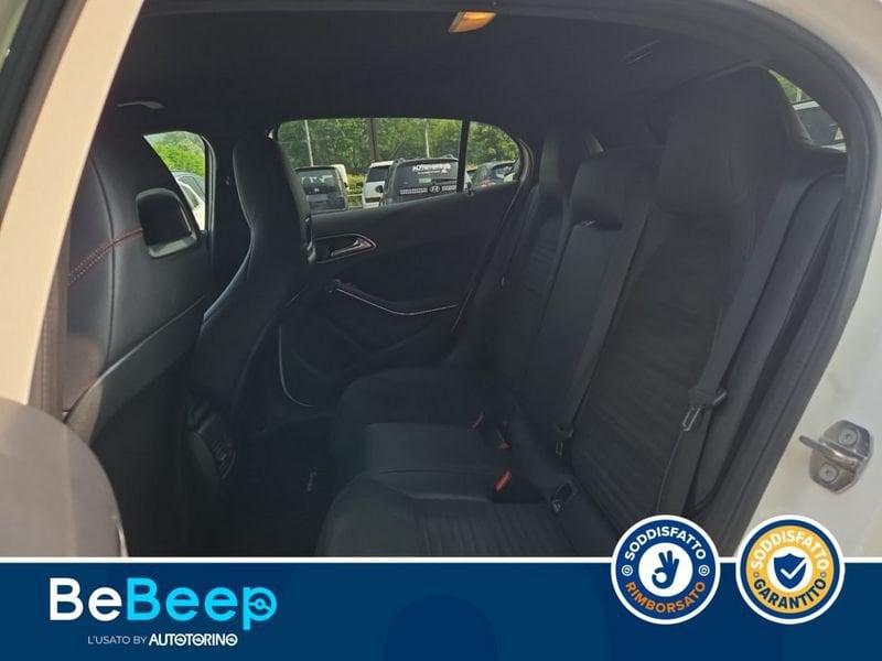 Mercedes-Benz GLA 200 D PREMIUM 4MATIC AUTO