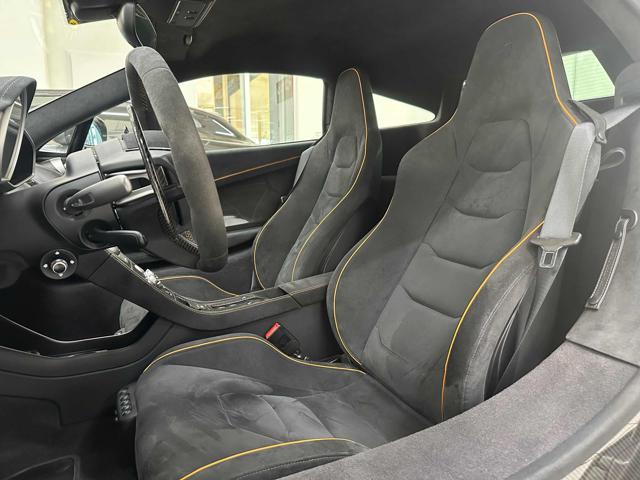 MCLAREN 650S Coupé FULL CARBON - FULL ALCANTARA