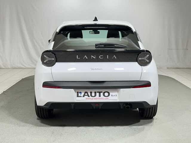 Lancia Ypsilon Hybrid e-DCT KM ZERO