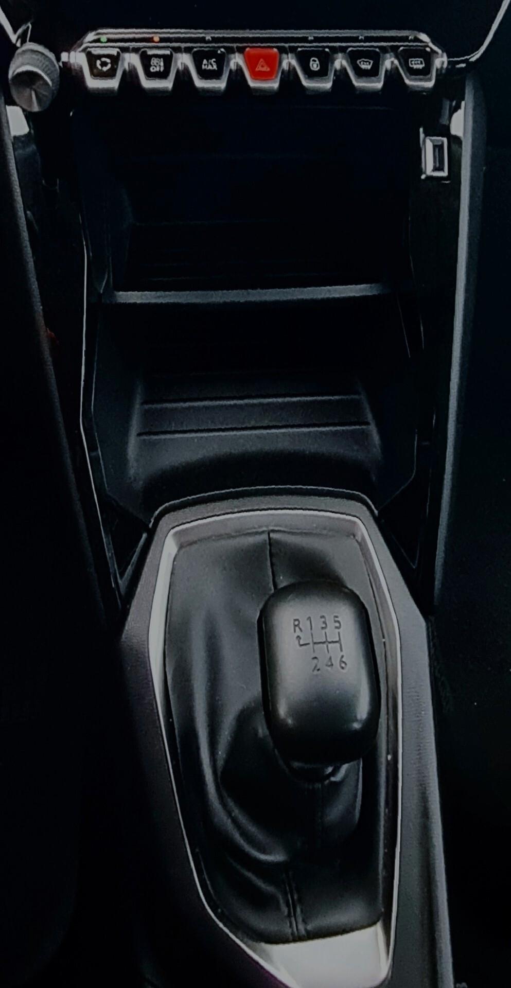 Peugeot 2008 BlueHDi 100 S&S GT Line