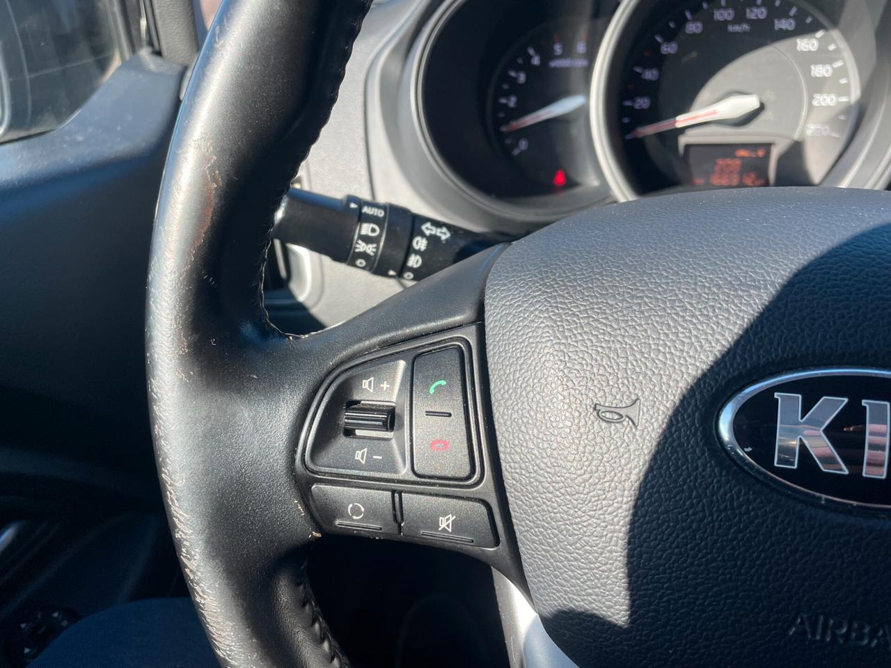 Kia Rio 1.1 CRDi 5p. Active Collection RETROCAMERA