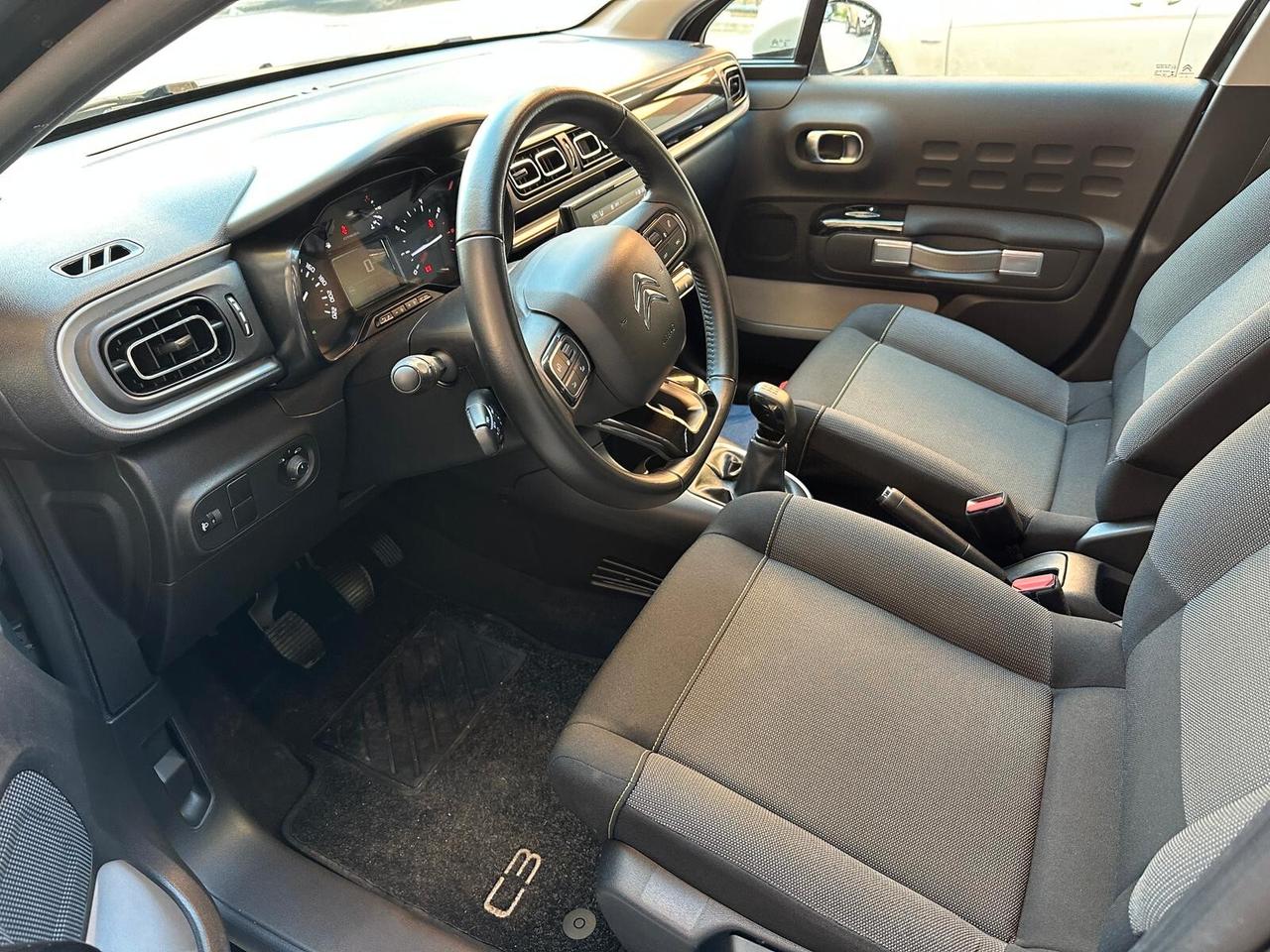 Citroen C3 PureTech 83CV Shine