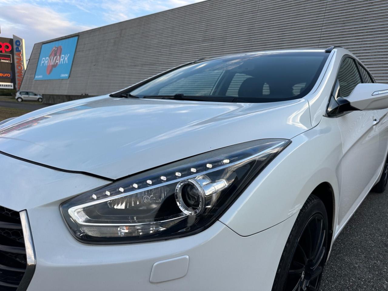 Hyundai i40 Wagon 1.6 CRDi DCT Business