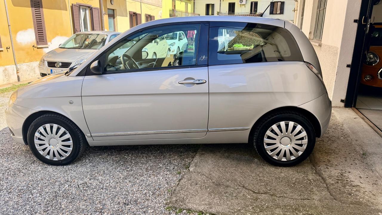 Lancia Ypsilon 1.2 Moda Milano