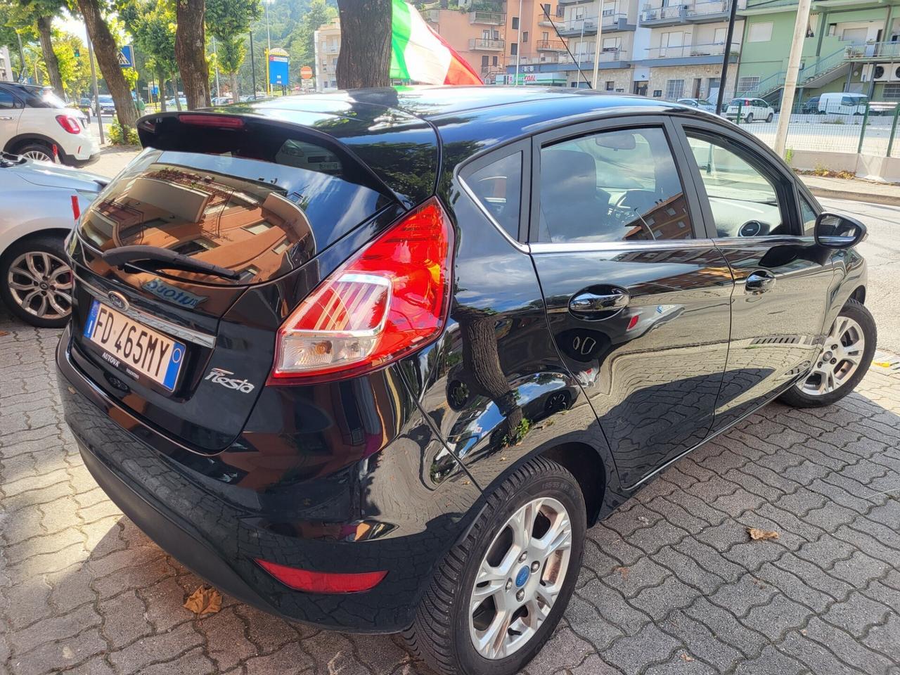 Ford FIESTA 1.4 GPL-UNICO PROPR-NAVI-3 REVISIONI