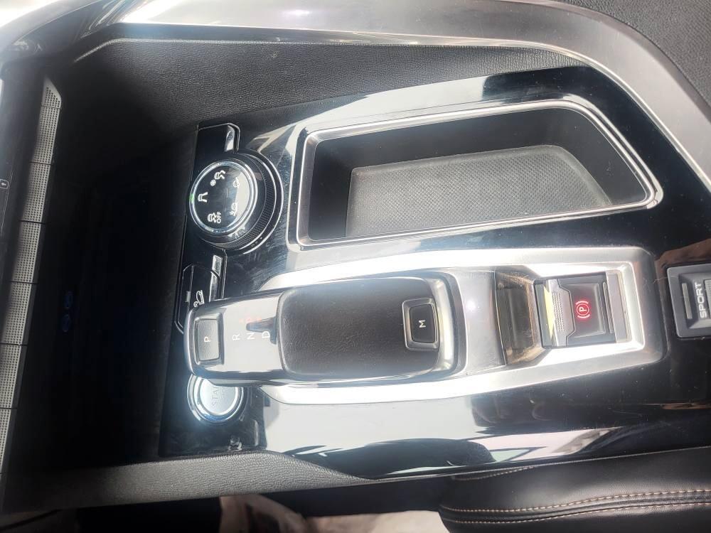 Peugeot 3008 1.6 DIESEL 120CV AUTOMATICA VERS GT Line 03/2018+BIXENO+NAVI