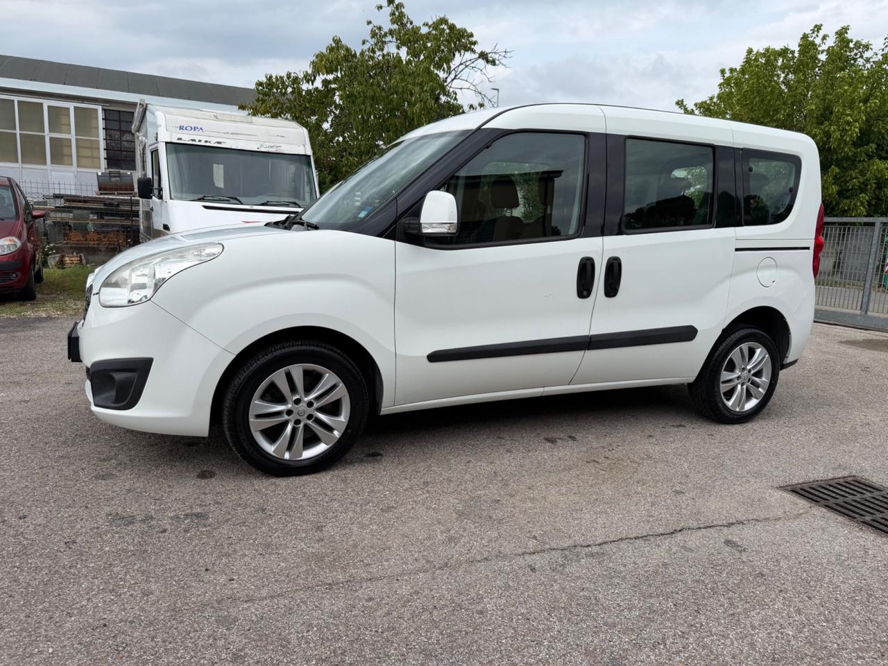 Opel Combo 1.6 CDTi 105CV PC-TA Elective