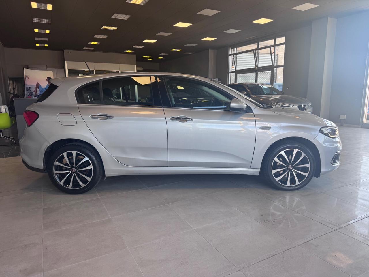 FIAT TIPO AUTOMATICA 1.6 MJET 120CV LOUNGE