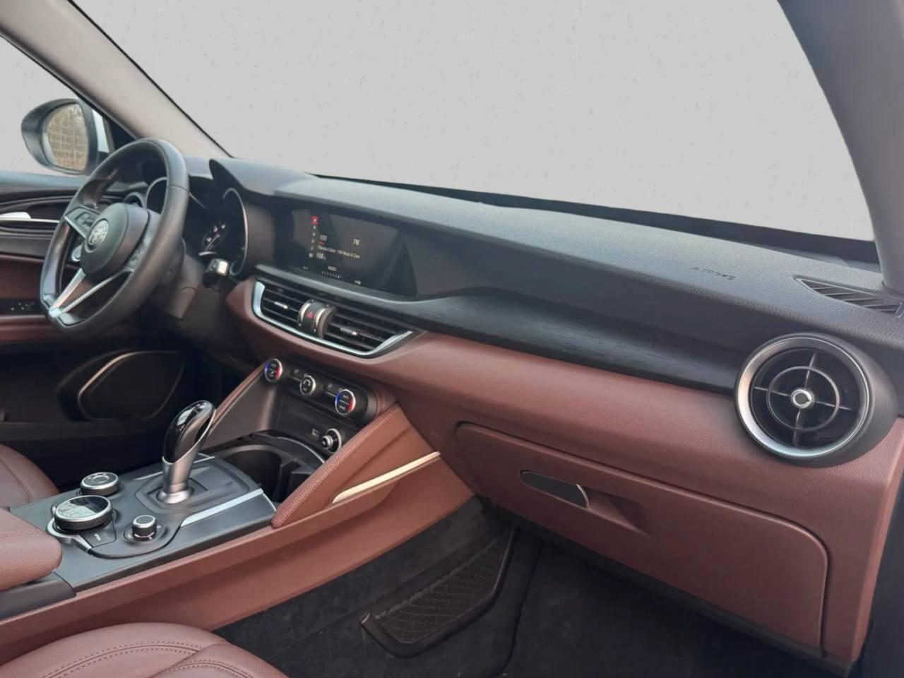 Alfa Romeo Stelvio 2.2 Turbodiesel 180 CV AT8 RWD Executive 03/2018