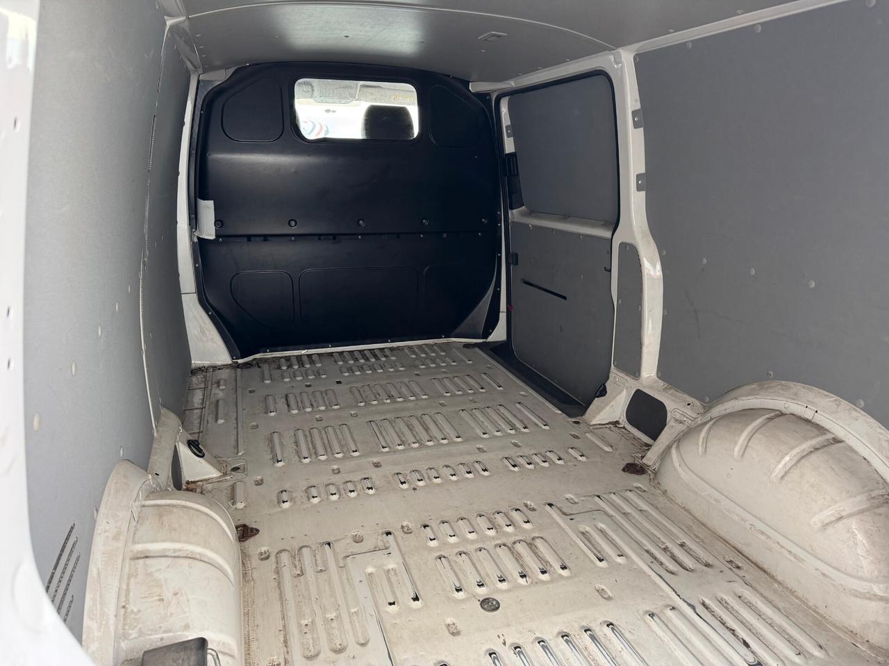 Volkswagen T6 Transporter 28 2.0 TDI MOTORE KO