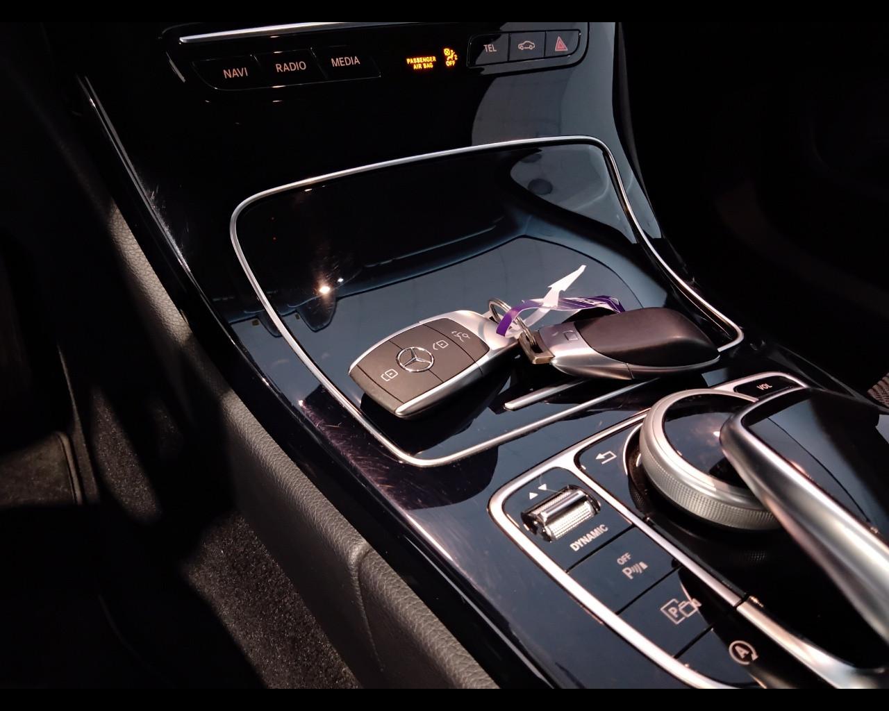 Mercedes-Benz Classe C-W205 2018 Berlina - C 220 d Sport Plus 4matic auto