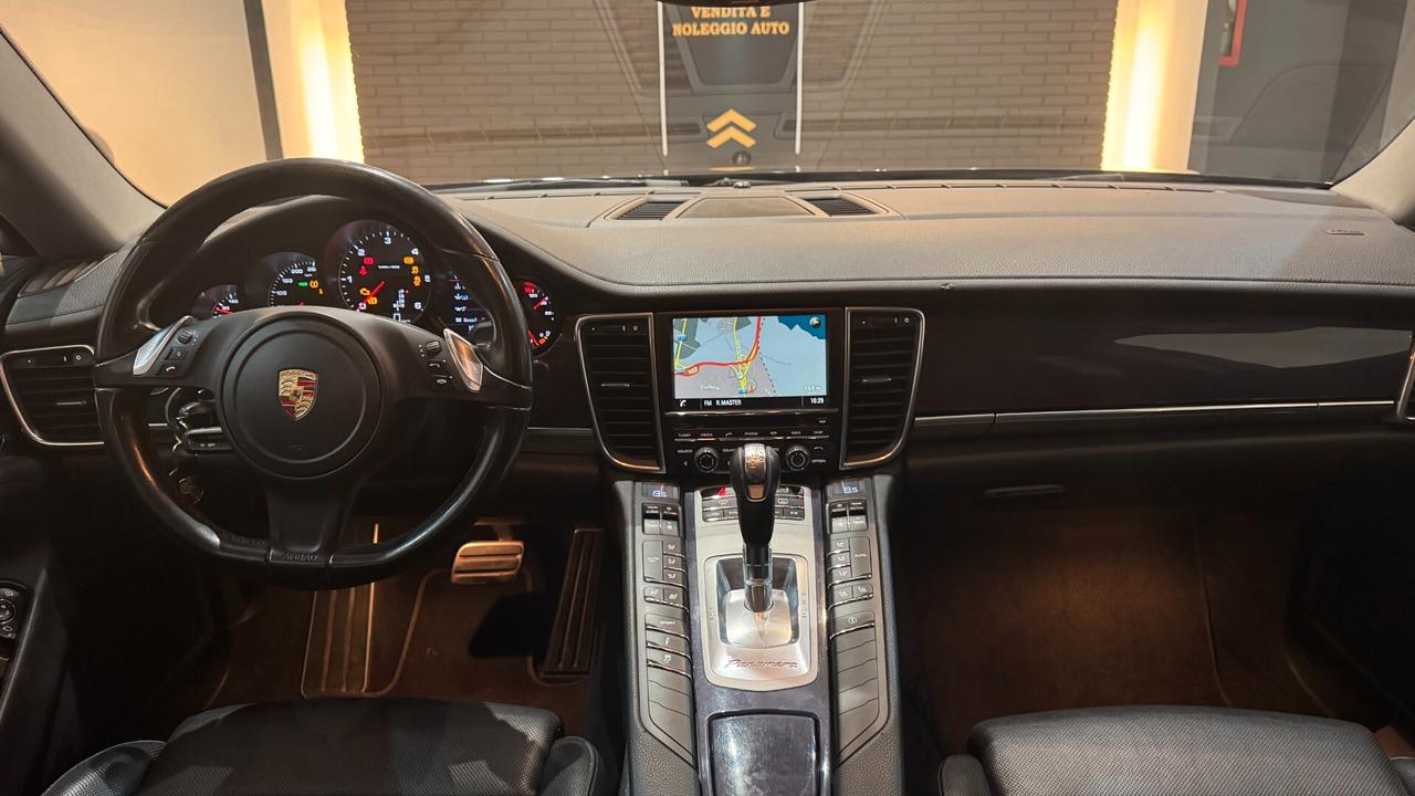 Porsche Panamera 3.0 300CV PLATINUM EDITION - 2015