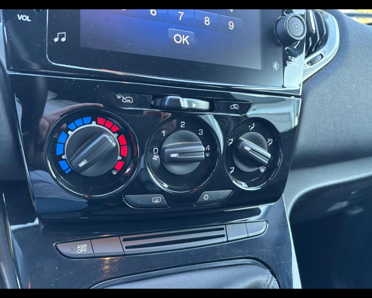 LANCIA Ypsilon III 2021 - Ypsilon 1.0 firefly hybrid Gold Plus s&s 70cv 5p.ti