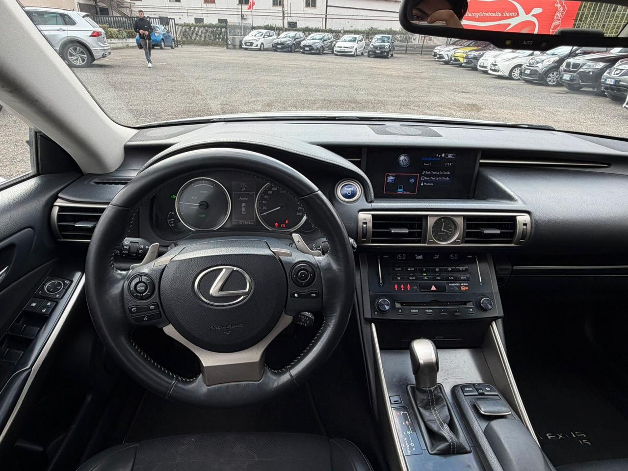 Lexus IS 300 Hybrid Luxury