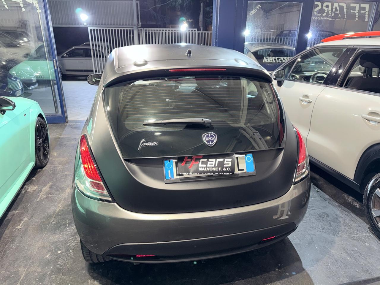 Lancia Ypsilon 1.2 69 CV 5 porte GPL Ecochic S Momodesign