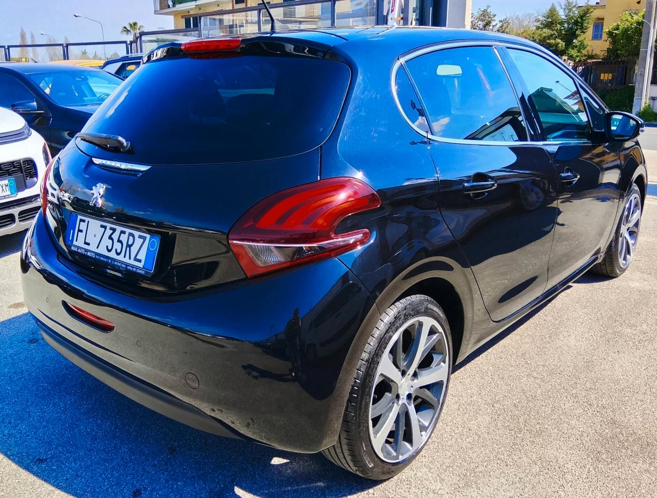 Peugeot 208 HDi Allure NAVI/CAMER/CROMO