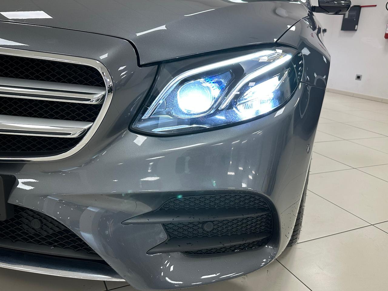 Mercedes-benz E 220 d 4Matic 194 Cv Premium - 2020