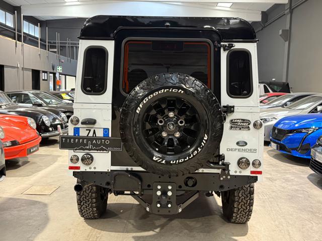 LAND ROVER Defender 110 2.2 TD4 Station Wagon *7 POSTI*