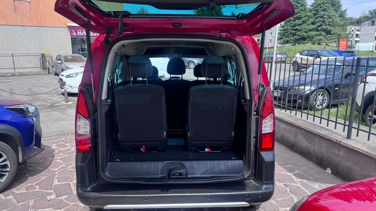 Peugeot Partner Tepee BlueHDi 120 S&S Outdoor