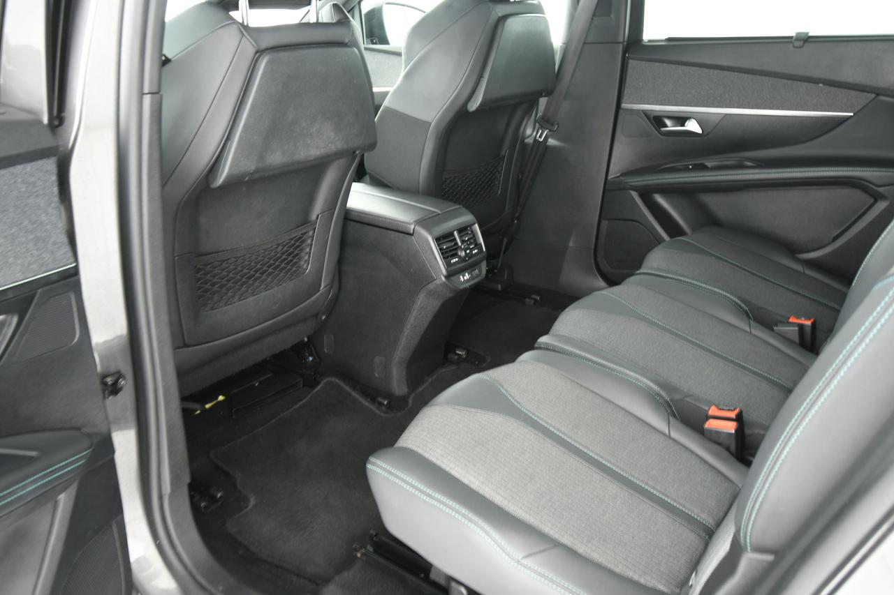 PEUGEOT 5008 1.5 bluehdi Allure Pack s&s 130cv eat8 7p.ti. CAMERA+APP CONNECT
