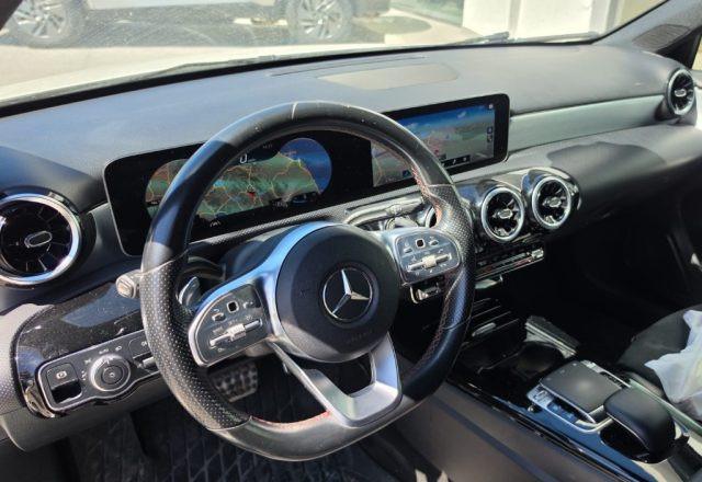 MERCEDES-BENZ A 200 Automatic Premium