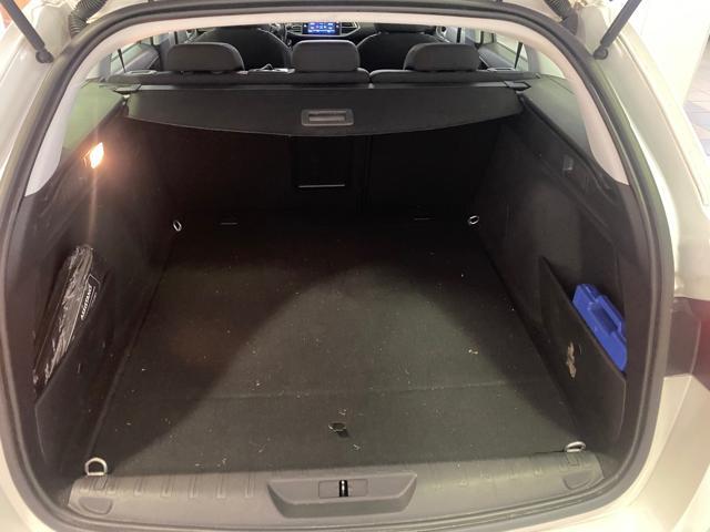 PEUGEOT 308 BlueHDi 130 SW Business